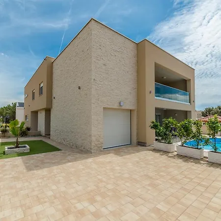Villa Villa Marlu